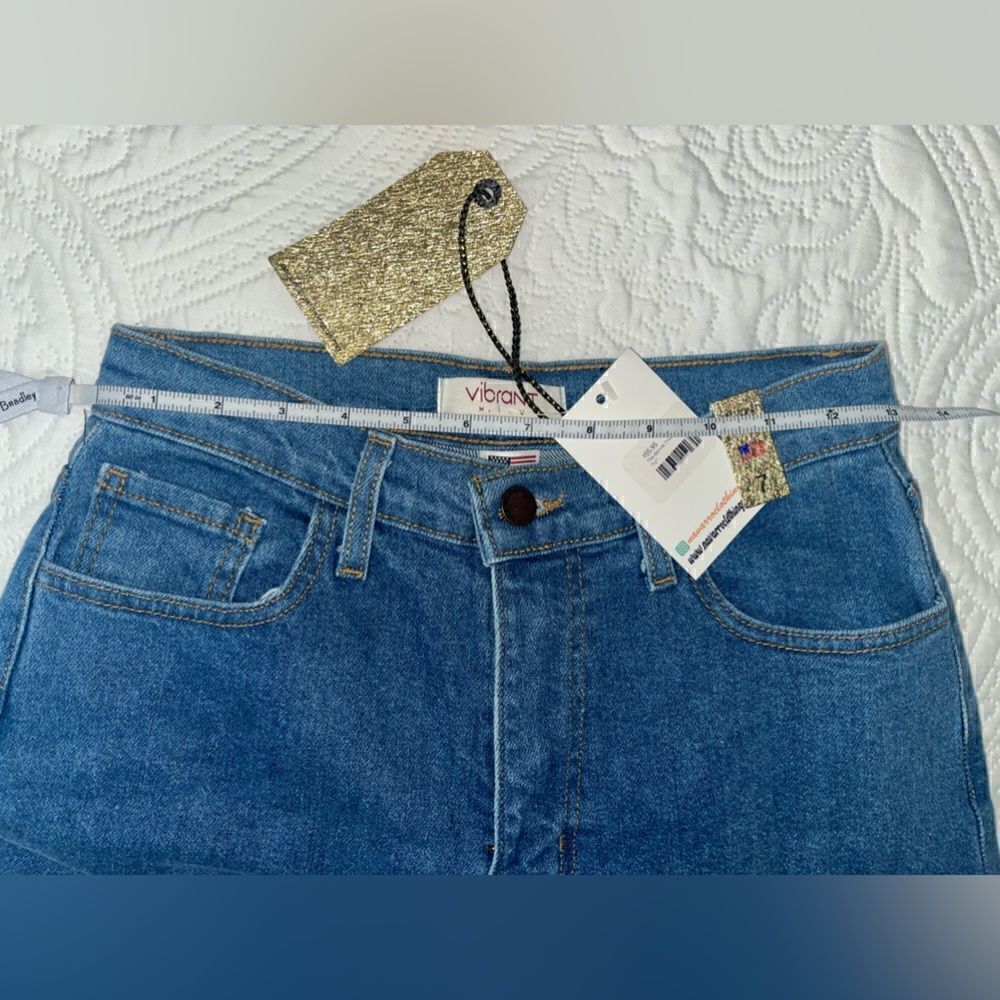 NWT Vibrant M.I.U Jeans - Picture 9 of 11